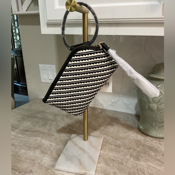 HOBO Women's Sable Wristlet Clutch New With Tags - Picture 4 of 16